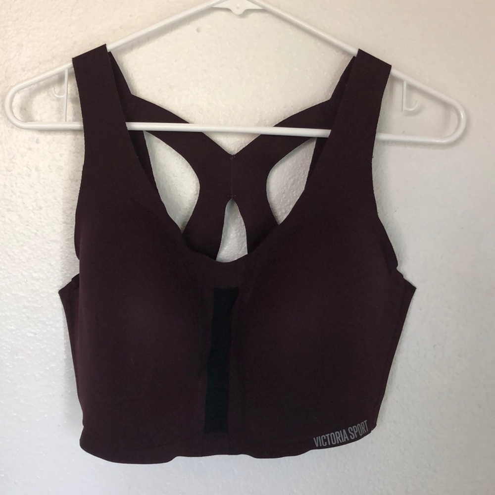 Lightly used Victoria Secret Sports Bra!